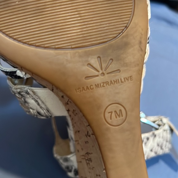 Isaac Mizrahi Live Sandals Size 7M - Leather Upper Snakeskin Cork Wedge - Picture 8 of 8